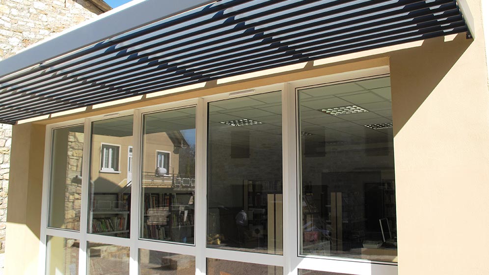 Stores fenetres verandas technal a Mende, Lozere et à Millau, Aveyron : Severac Aluminium.